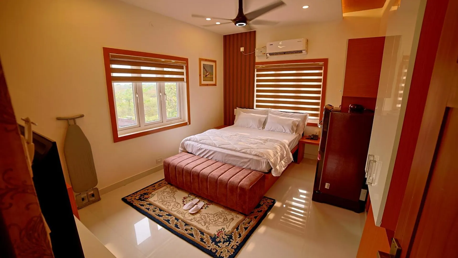 S Cross Munroe Island Resort Mundrothuruth 0*,  India